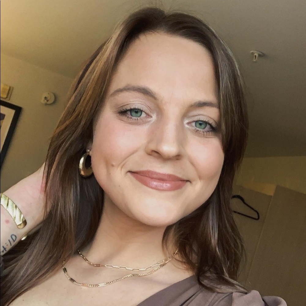 Meet your Posher, Eliza